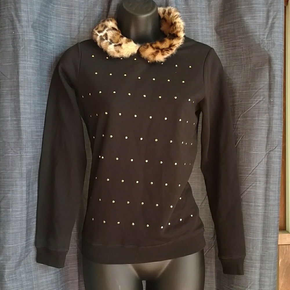 kate spade Black Sweatshirt w gold studs NWT